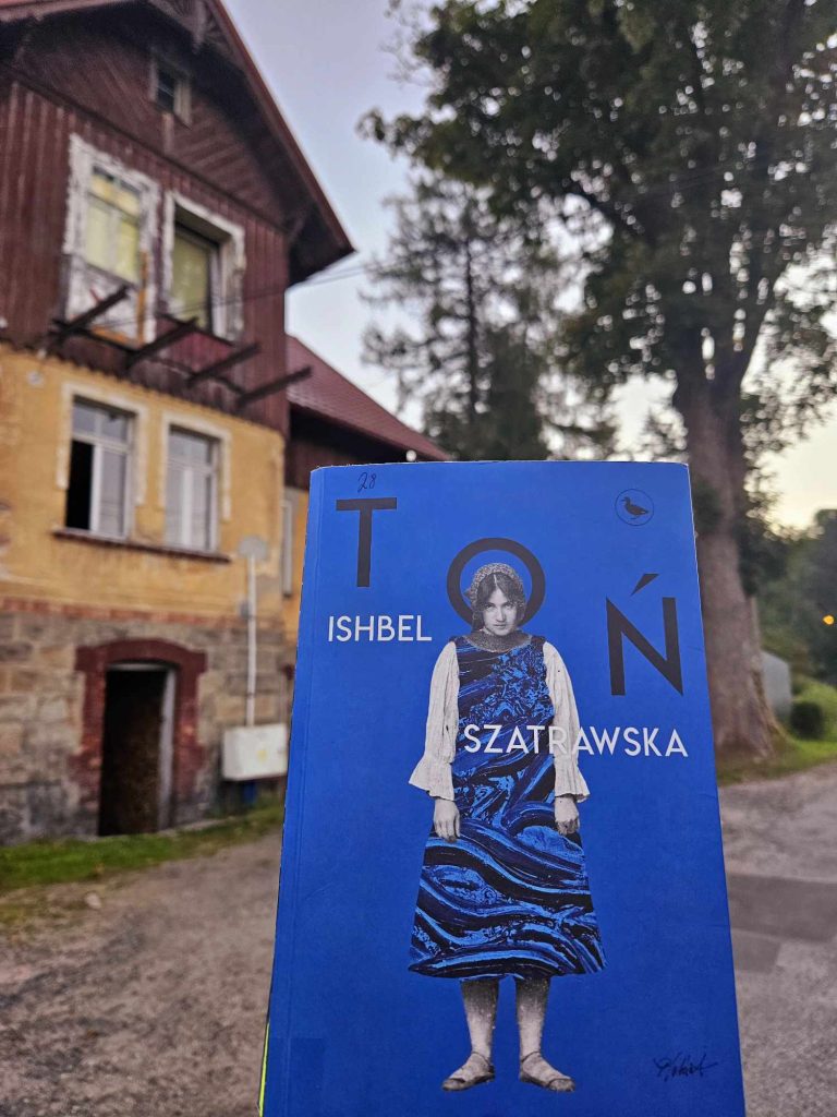 Toń Ishbel Szatrawskiej